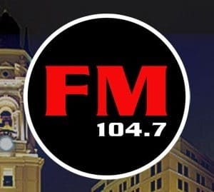Logo de Radio FM – 104.7 FM